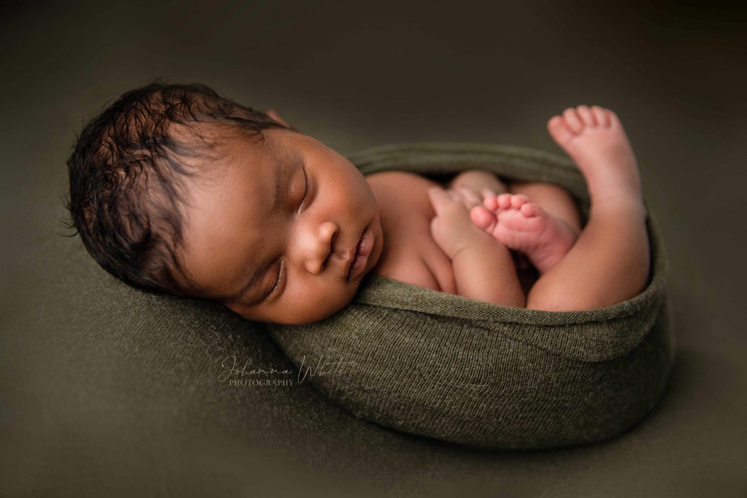 When Should I Book My Baby's Newborn Session?